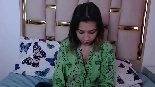 nina carther online show from 11-11-25, 11:10