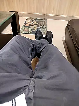 Snapshot of Delhi28 chatting on 09-09-25, 10:37 Delhi28 online show from 09-09-25, 10:37