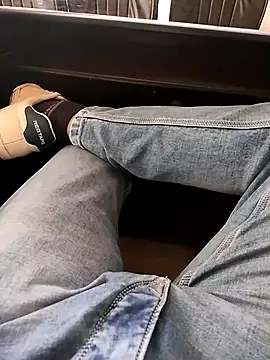 Snapshot of Delhi28 chatting on 09-11-25, 05:29 Delhi28 online show from 09-11-25, 05:29