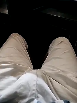 Snapshot of Delhi28 chatting on 09-30-25, 08:19 Delhi28 online show from 09-30-25, 08:19