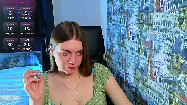 Snapshot of Lovella_Lips chatting on 02-23-25, 11:44 Lovella Lips online show from 02-23-25, 11:44