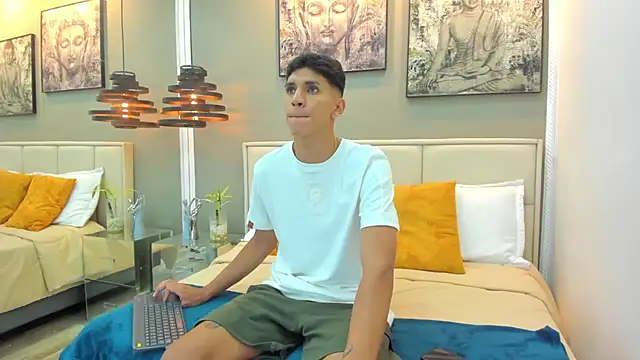 kieran derek online show from 11-08-25, 03:18