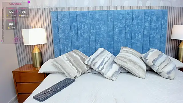 pretty sunlight  online show from 11-09-25, 01:37