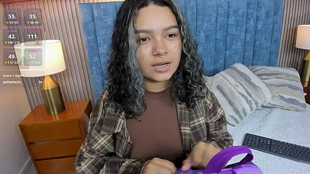 pretty sunlight  online show from 04-14-26, 01:44