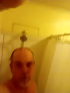 Snapshot of marc1812 chatting on 01-09-25, 02:33 marc1812 online show from 01-09-25, 02:33