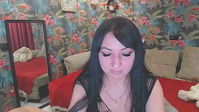 Snapshot of SusanLaNice chatting on 12-15-24, 01:54 SusanLaNice online show from 12-15-24, 01:54