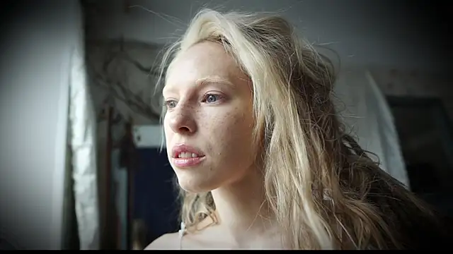  Phantom thread  online show from 02-25-25, 08:58