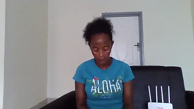 sweets 80 online show from 02-20-26, 06:10