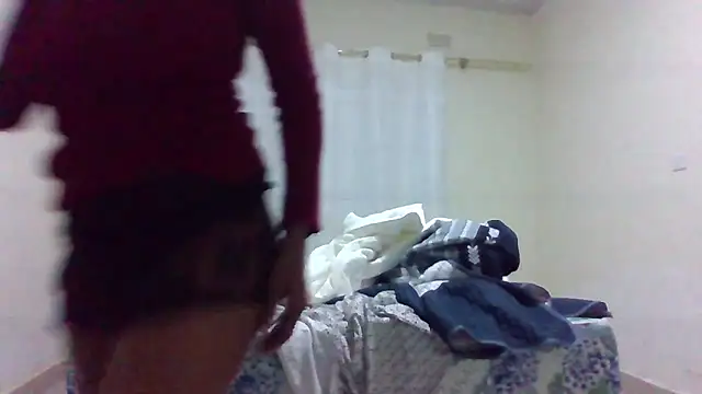 Snapshot of sweets_80 chatting on 05-17-26, 03:26 sweets 80 online show from 05-17-26, 03:26