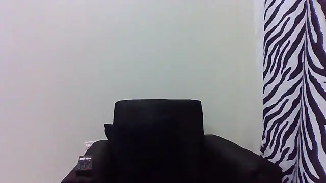Snapshot of sweets_80 chatting on 05-31-26, 04:03 sweets 80 online show from 05-31-26, 04:03