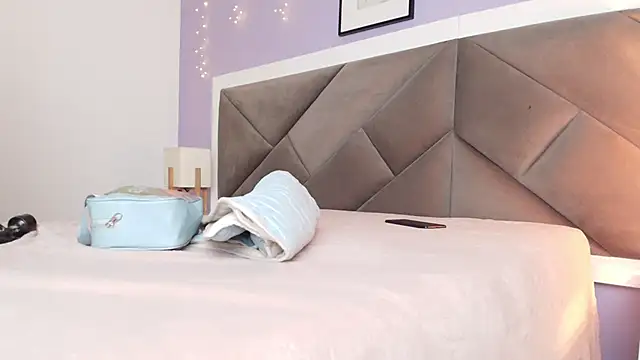 brigiitte rohan online show from 11-24-25, 03:28