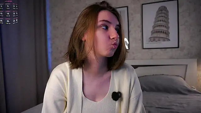 MeghanElson online show from 06-18-26, 03:51