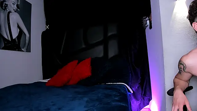 Snapshot of LexieandNate chatting on 02-24-25, 02:51 LexieandNate online show from 02-24-25, 02:51