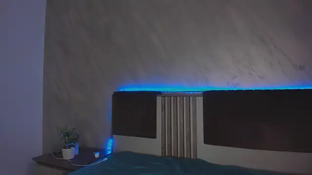 AliyaWade  online show from 09-19-25, 02:57