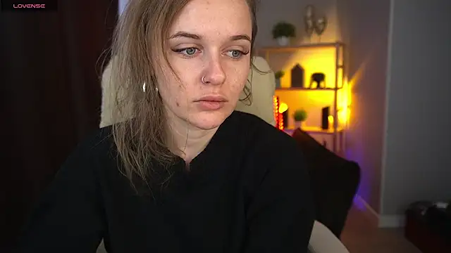 Snapshot of MaribelRiverr_ chatting on 12-16-24, 06:32 MaribelRiverr  online show from 12-16-24, 06:32