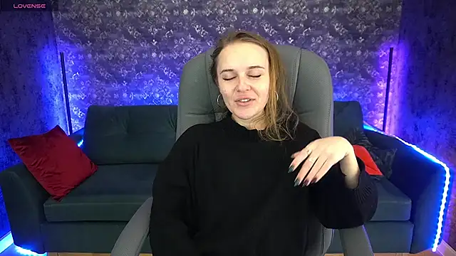 Snapshot of MaribelRiverr_ chatting on 12-19-24, 06:12 MaribelRiverr  online show from 12-19-24, 06:12