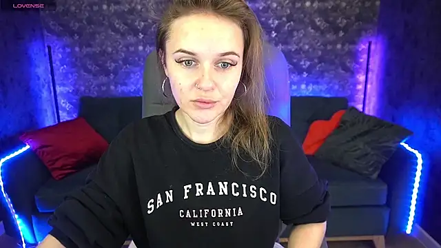 Snapshot of MaribelRiverr_ chatting on 12-20-24, 06:19 MaribelRiverr  online show from 12-20-24, 06:19