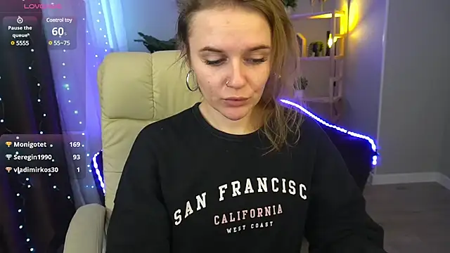 Snapshot of MaribelRiverr_ chatting on 12-26-24, 10:16 MaribelRiverr  online show from 12-26-24, 10:16