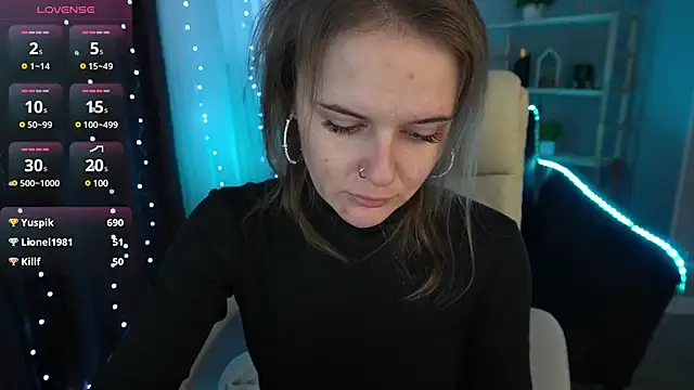 Snapshot of MaribelRiverr_ chatting on 01-01-25, 01:05 MaribelRiverr  online show from 01-01-25, 01:05