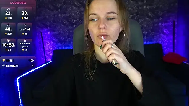 Snapshot of MaribelRiverr_ chatting on 01-14-25, 10:38 MaribelRiverr  online show from 01-14-25, 10:38