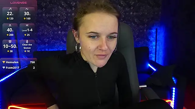 Snapshot of MaribelRiverr_ chatting on 01-25-25, 10:19 MaribelRiverr  online show from 01-25-25, 10:19