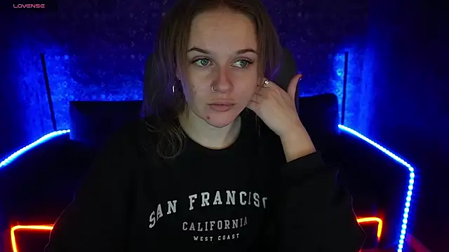 Snapshot of MaribelRiverr_ chatting on 02-01-25, 06:32 MaribelRiverr  online show from 02-01-25, 06:32
