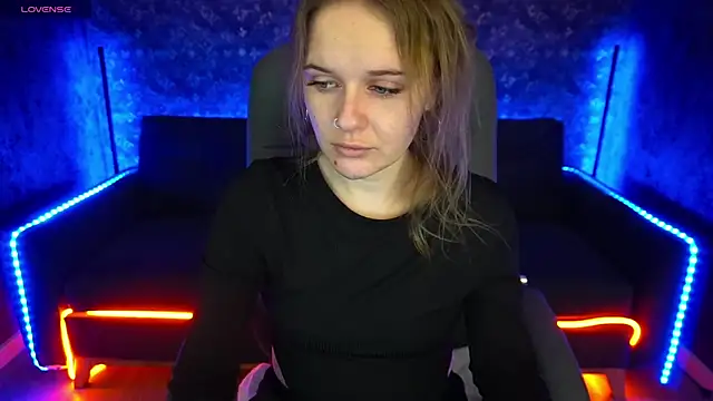 Snapshot of MaribelRiverr_ chatting on 02-02-25, 06:26 MaribelRiverr  online show from 02-02-25, 06:26
