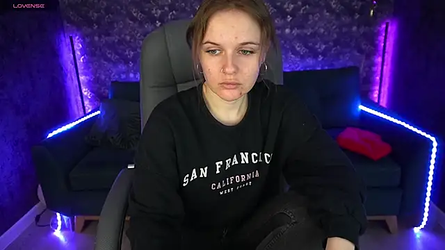 Snapshot of MaribelRiverr_ chatting on 03-16-25, 06:20 MaribelRiverr  online show from 03-16-25, 06:20