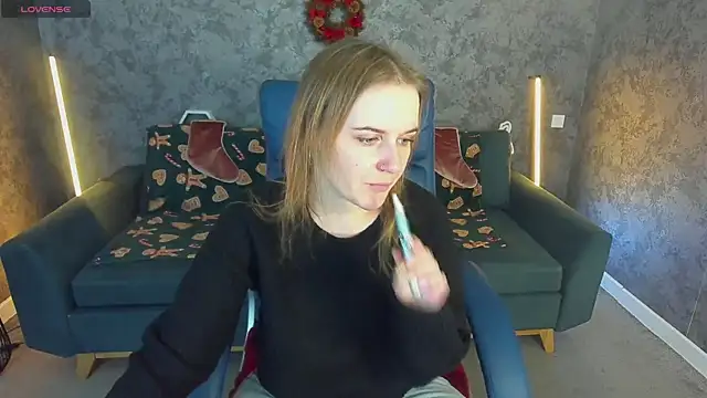 MaribelRiverr  online show from 12-23-25, 06:44