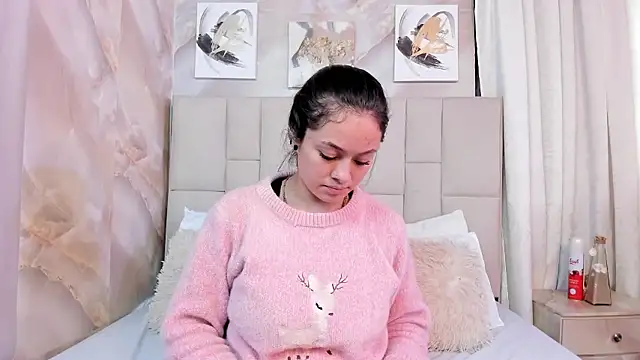 Jaslyn  Smith online show from 01-12-26, 04:12