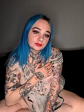 Snapshot of Alissabluesc chatting on 10-03-25, 09:34 Alissabluesc online show from 10-03-25, 09:34