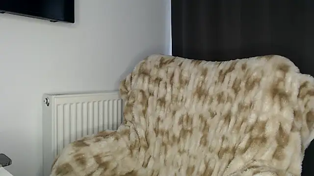 ElizabethAC online show from 03-31-26, 06:58