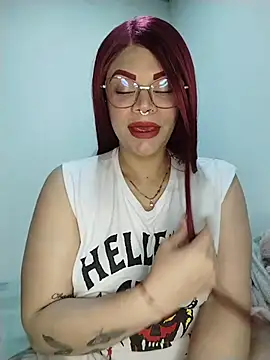 Snapshot of ImAlana__ chatting on 10-13-25, 10:59 ImAlana   online show from 10-13-25, 10:59