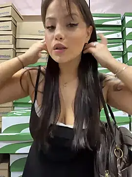 Chloe  Moon online show from 06-10-26, 02:16