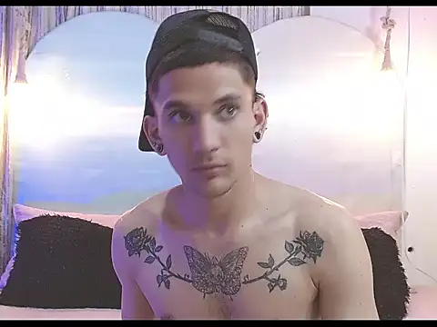 tylor boy online show from 01-12-26, 03:45