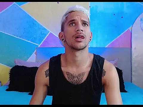 tylor boy online show from 03-04-26, 07:42