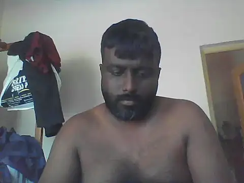 Snapshot of nikini1621 chatting on 11-04-25, 06:01 nikini1621 online show from 11-04-25, 06:01