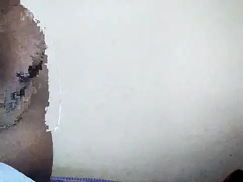 Snapshot of nikini1621 chatting on 11-12-25, 08:15 nikini1621 online show from 11-12-25, 08:15