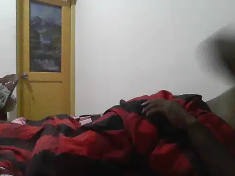 Snapshot of nikini1621 chatting on 11-13-25, 03:33 nikini1621 online show from 11-13-25, 03:33