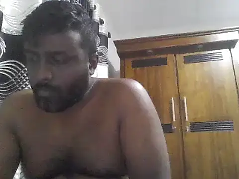 Snapshot of nikini1621 chatting on 01-10-26, 03:36 nikini1621 online show from 01-10-26, 03:36