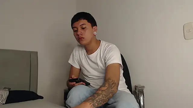 alex-lover online show from 04-09-26, 03:39