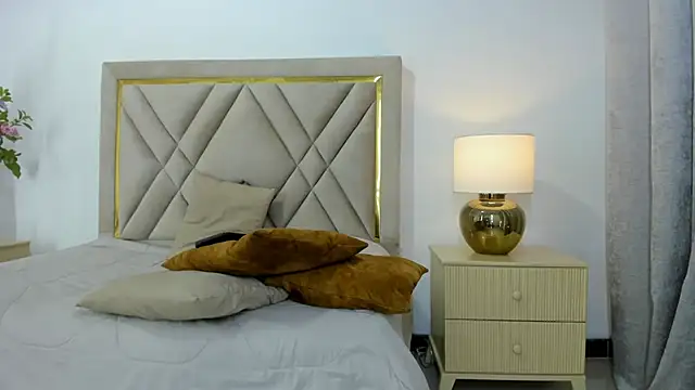 emily queen2 online show from 04-25-26, 06:38