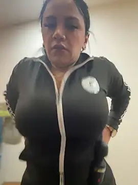 Milff parkerrr online show from 01-15-25, 06:29