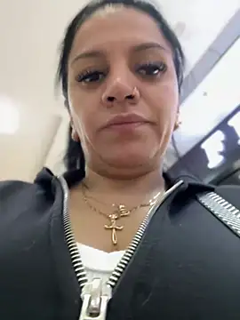 Milff parkerrr online show from 01-18-25, 12:24