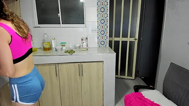 RachelJones  online show from 04-27-26, 02:42