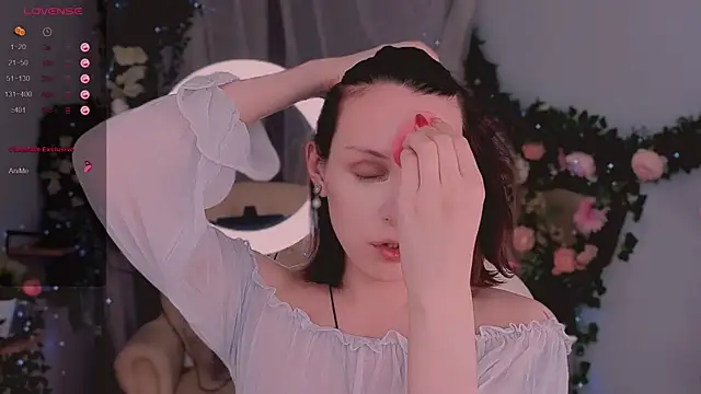  yourFoxy  online show from 12-21-24, 02:15