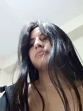 Salomecam30 online show from 12-16-24, 01:53