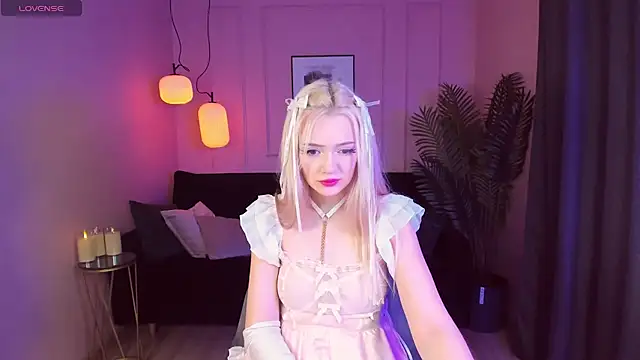 Snapshot of EmilyAir chatting on 01-26-25, 02:14 EmilyAir online show from 01-26-25, 02:14