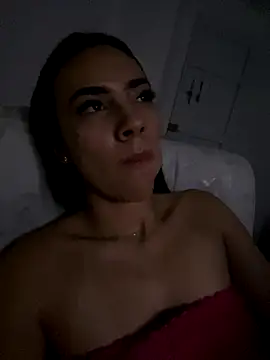 Snapshot of IsaValencia chatting on 09-28-25, 05:46 IsaValencia online show from 09-28-25, 05:46