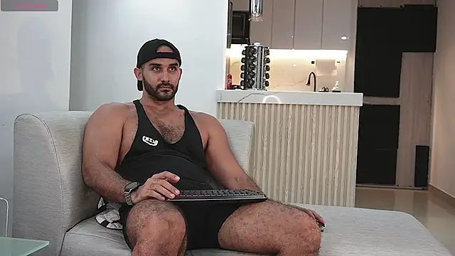 Snapshot of orion1993 chatting on 10-10-25, 01:04 orion1993 online show from 10-10-25, 01:04